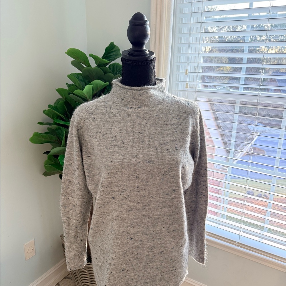 LOFT Heathered Gray Turtleneck Sweater